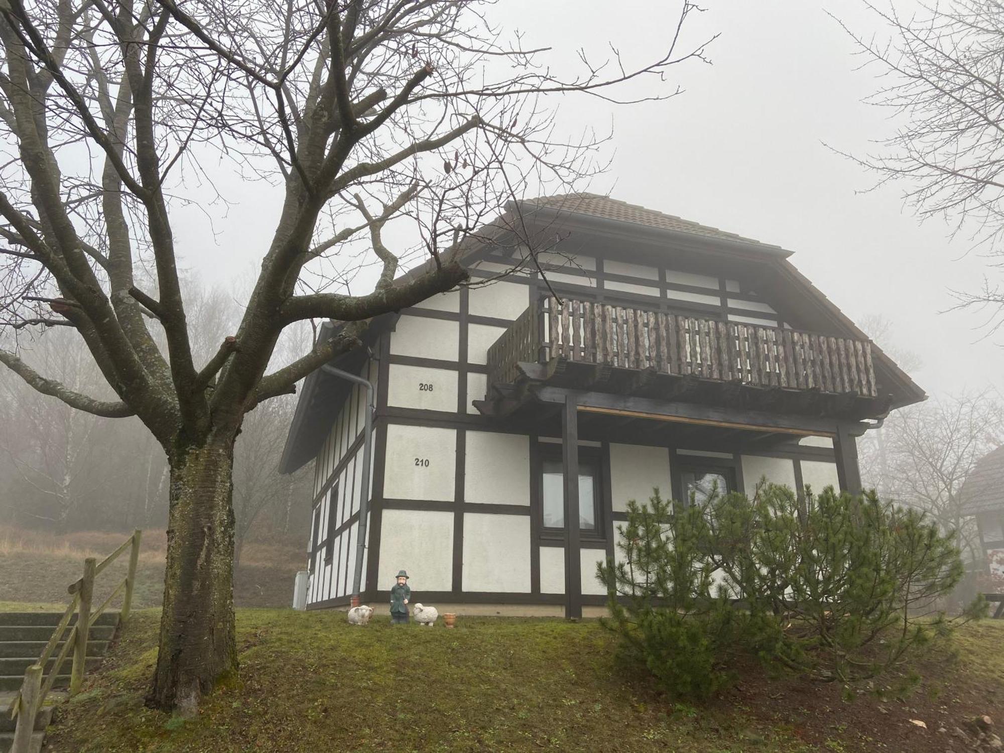 Frankenau Ferienwohnung Lix Direkt Am Waldrand מראה חיצוני תמונה